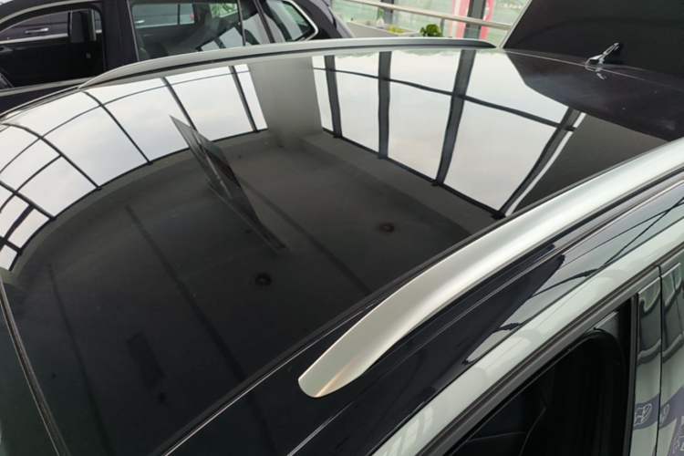 Used Volkswagen ID.4 X 2025 Smart Version Pure & Intelligent Enjoyment Edition Roof