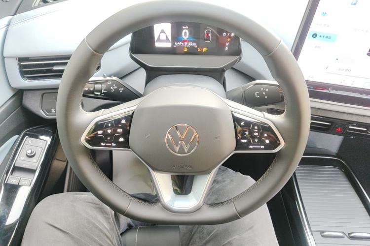 Used Volkswagen ID.4 X 2025 Smart Version Pure & Intelligent Enjoyment Edition Steering Wheel