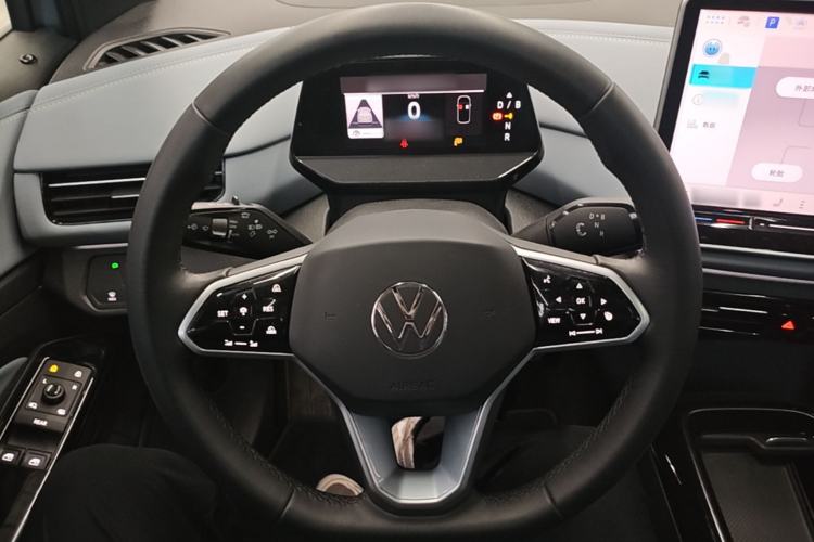 Used Volkswagen ID.4 X 2025 Smart Version Pure & Intelligent Enjoyment Edition Steering Wheel