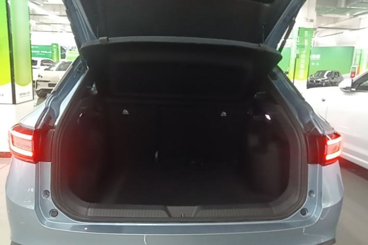 Used Volkswagen ID.4 X 2025 Smart Version Pure & Intelligent Enjoyment Edition Trunk