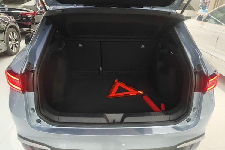 Used Volkswagen ID.4 X 2025 Smart Version Pure & Intelligent Enjoyment Edition Trunk