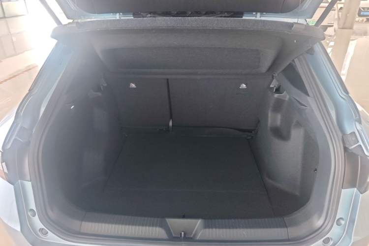 Used Volkswagen ID.4 X 2025 Smart Version Pure & Intelligent Enjoyment Edition Trunk
