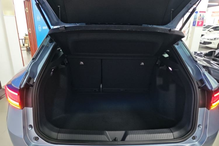 Used Volkswagen ID.4 X 2025 Smart Version Pure & Intelligent Enjoyment Edition Trunk