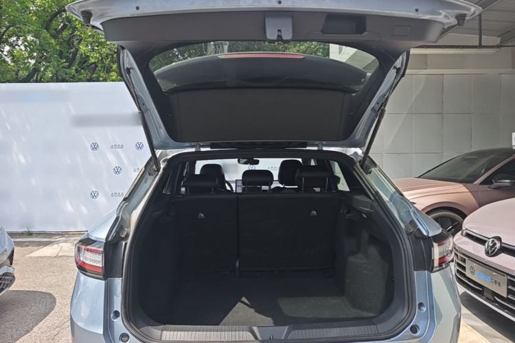 Used Volkswagen ID.4 X 2025 Smart Version Pure & Intelligent Enjoyment Edition Trunk