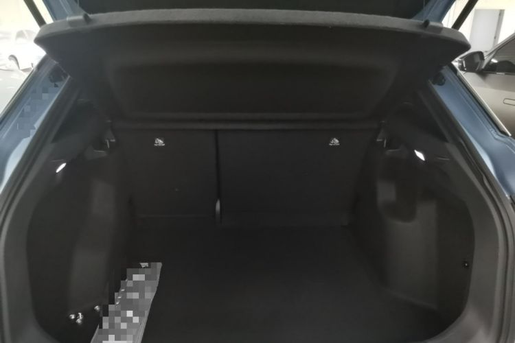 Used Volkswagen ID.4 X 2025 Smart Version Pure & Intelligent Enjoyment Edition Trunk