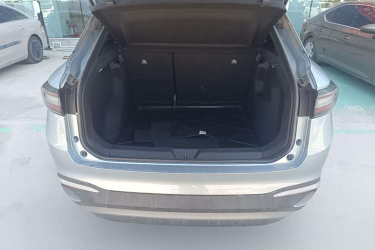 Used Volkswagen ID.4 X 2025 Smart Version Pure & Intelligent Enjoyment Edition Trunk