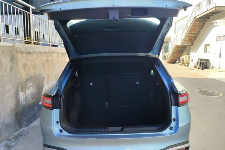 Used Volkswagen ID.4 X 2025 Smart Version Pure & Intelligent Enjoyment Edition Trunk