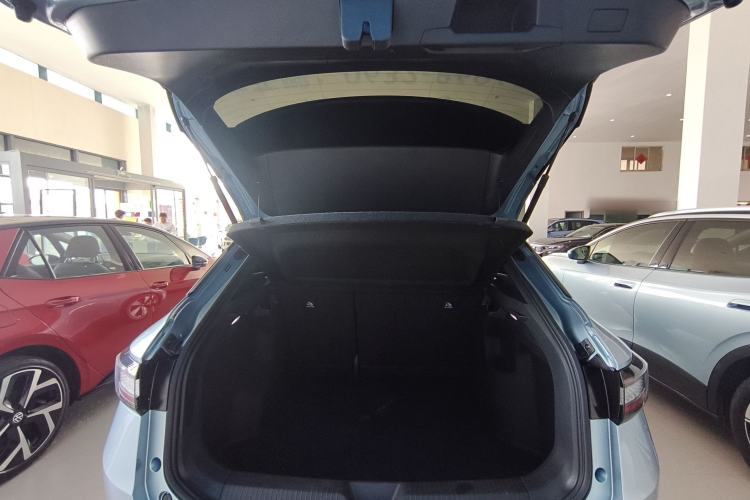 Used Volkswagen ID.4 X 2025 Smart Version Pure & Intelligent Enjoyment Edition Trunk