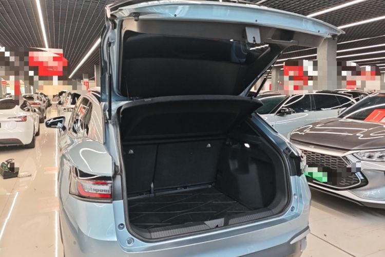 Used Volkswagen ID.4 X 2025 Smart Version Pure & Intelligent Enjoyment Edition Trunk