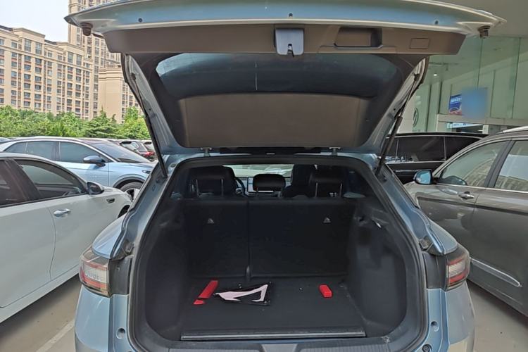 Used Volkswagen ID.4 X 2025 Smart Version Pure & Intelligent Enjoyment Edition Trunk
