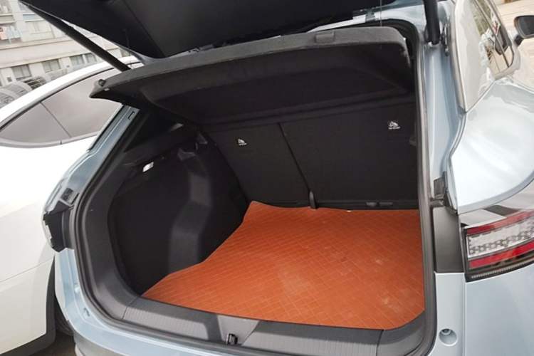 Used Volkswagen ID.4 X 2025 Smart Version Pure & Intelligent Enjoyment Edition Trunk