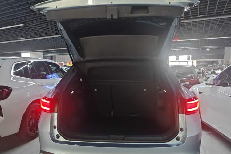 Used Volkswagen ID.4 X 2025 Smart Version Pure & Intelligent Enjoyment Edition Trunk