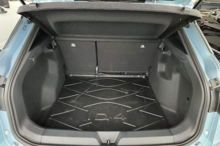 Used Volkswagen ID.4 X 2025 Smart Version Pure & Intelligent Enjoyment Edition Trunk