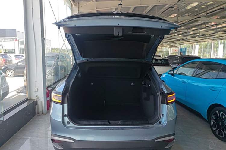 Used Volkswagen ID.4 X 2025 Smart Version Pure & Intelligent Enjoyment Edition Trunk