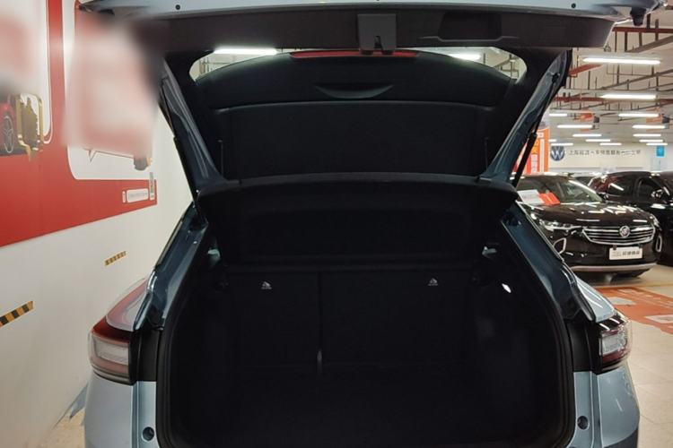 Used Volkswagen ID.4 X 2025 Smart Version Pure & Intelligent Enjoyment Edition Trunk