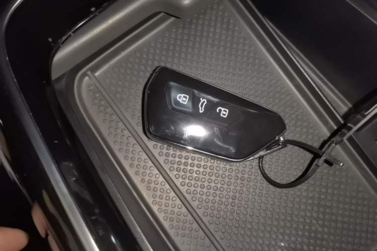Used Volkswagen ID.4 X 2025 Smart Version Pure & Intelligent Enjoyment Edition Vehicle Key