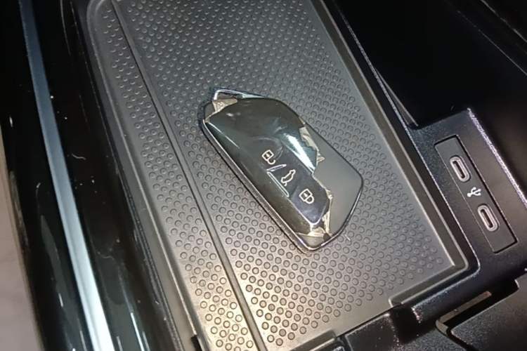 Used Volkswagen ID.4 X 2025 Smart Version Pure & Intelligent Enjoyment Edition Vehicle Key