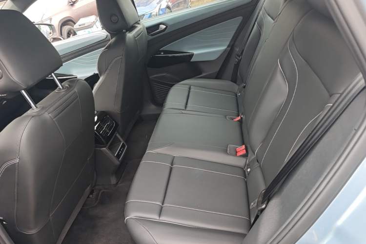 Used Volkswagen ID.4 X 2025 Smart Version Pure & Intelligent Enjoyment Edition Left Rear Seat