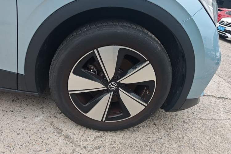 Used Volkswagen ID.4 X 2025 Smart Version Pure & Intelligent Enjoyment Edition Right Front Wheel Hub