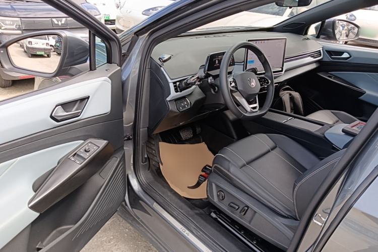 Used Volkswagen ID.4 X 2025 Smart Version Pure & Intelligent Enjoyment Edition Driver Seat