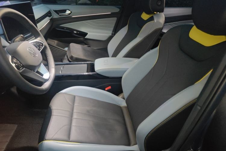 Used Volkswagen ID.4 X 2025 Smart Version Pure & Intelligent Enjoyment Edition Driver Seat