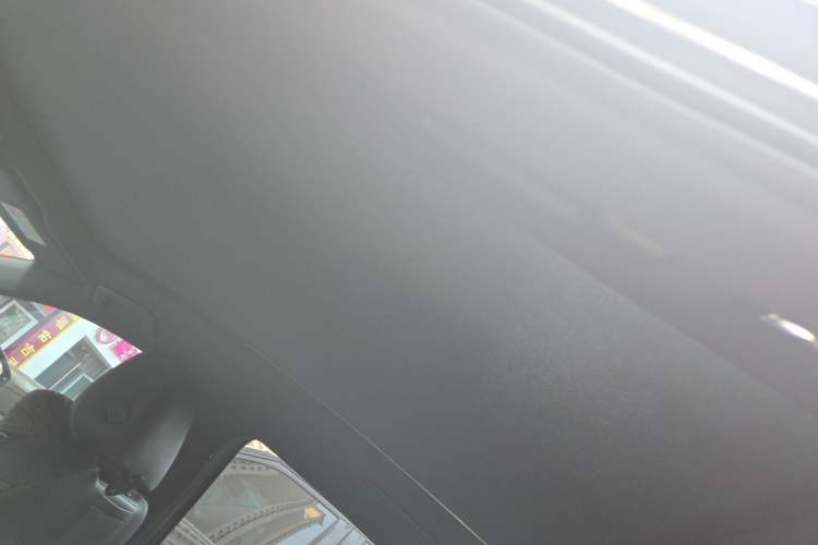 Used Volkswagen ID.4 X 2025 Smart Version Pure & Intelligent Enjoyment Edition Headliner
