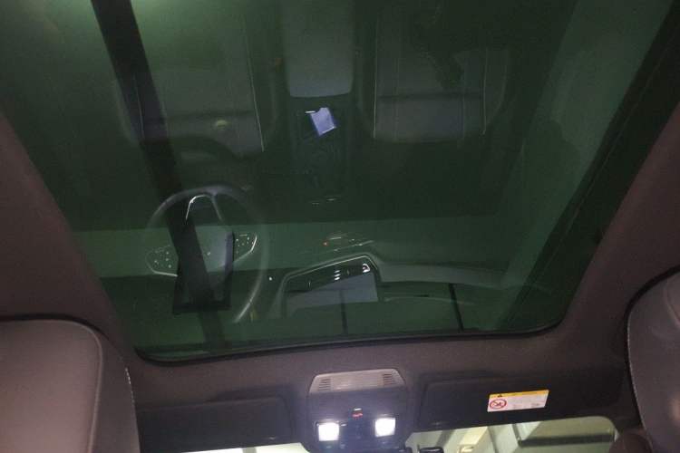 Used Volkswagen ID.4 X 2025 Smart Version Pure & Intelligent Enjoyment Edition Headliner