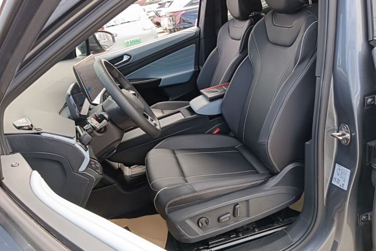 Used Volkswagen ID.4 X 2025 Smart Version Pure & Intelligent Enjoyment Edition Left Front Seat