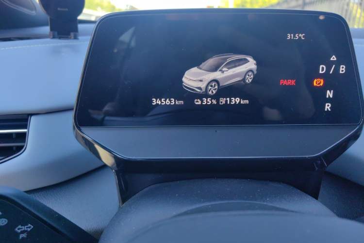Used Volkswagen ID.4 X 2025 Smart Version Pure & Intelligent Enjoyment Edition Odometer Close Up