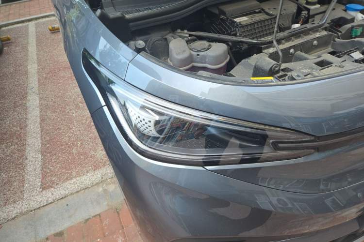 Used Volkswagen ID.4 X 2025 Smart Version Pure & Intelligent Enjoyment Edition Right Front Headlight