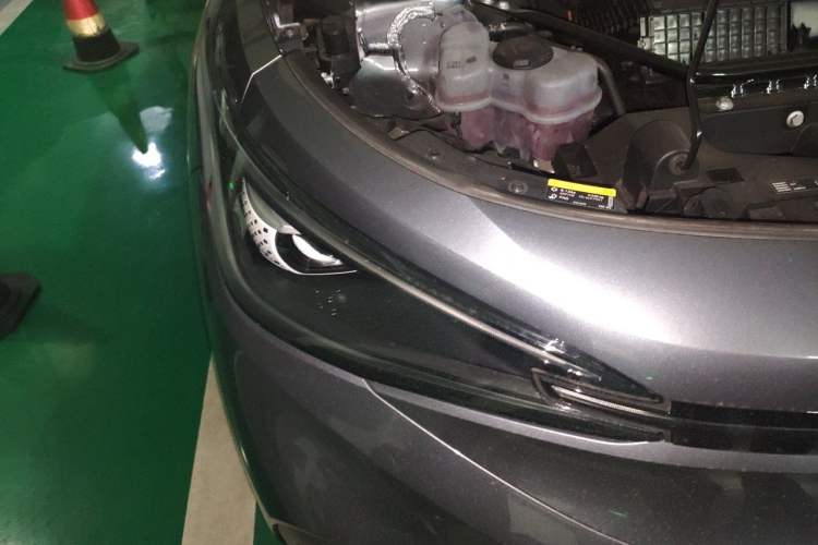 Used Volkswagen ID.4 X 2025 Smart Version Pure & Intelligent Enjoyment Edition Right Front Headlight