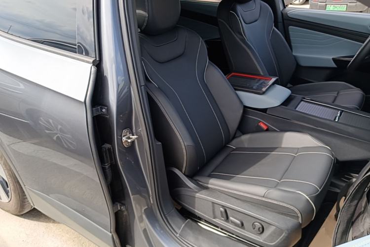 Used Volkswagen ID.4 X 2025 Smart Version Pure & Intelligent Enjoyment Edition Right Front Seat