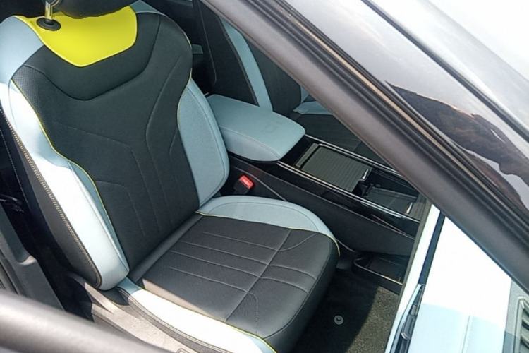 Used Volkswagen ID.4 X 2025 Revised Version Smart Edition Outstanding Grade Right Front Seat