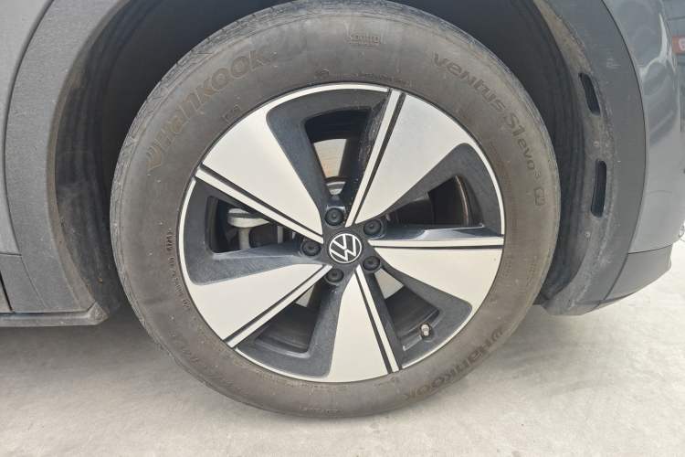 Used Volkswagen ID.4 X 2025 Smart Version Pure & Intelligent Enjoyment Edition Right Front Wheel Hub
