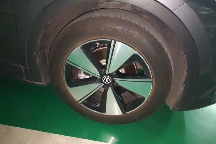 Used Volkswagen ID.4 X 2025 Smart Version Pure & Intelligent Enjoyment Edition Right Front Wheel Hub