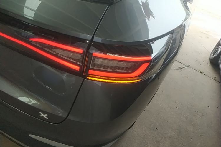 Used Volkswagen ID.4 X 2025 Smart Version Pure & Intelligent Enjoyment Edition Right Rear Taillight