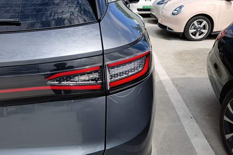Used Volkswagen ID.4 X 2025 Smart Version Pure & Intelligent Enjoyment Edition Right Rear Taillight