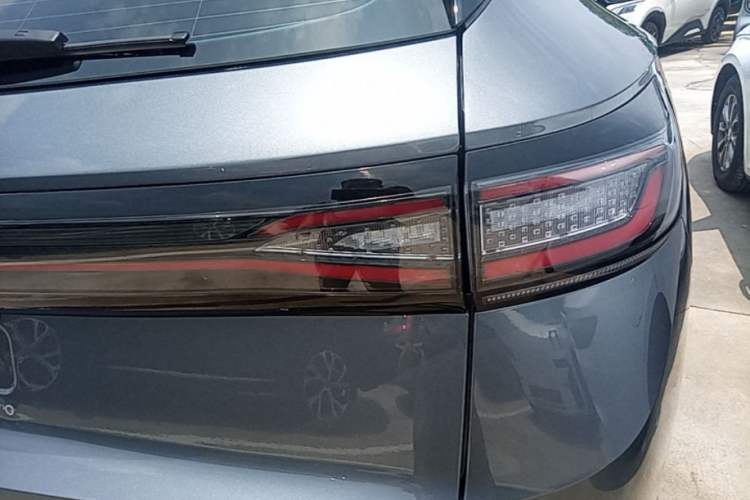 Used Volkswagen ID.4 X 2025 Revised Version Smart Edition Outstanding Grade Right Rear Taillight
