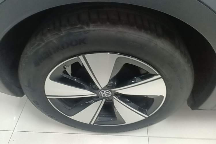 Used Volkswagen ID.4 X 2025 Smart Version Pure & Intelligent Enjoyment Edition Right Rear Wheel Hub