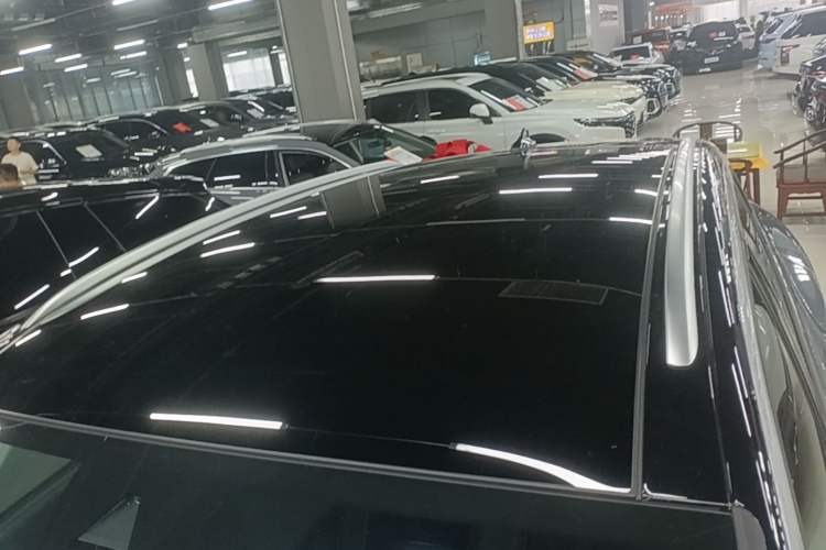 Used Volkswagen ID.4 X 2025 Smart Version Pure & Intelligent Enjoyment Edition Roof