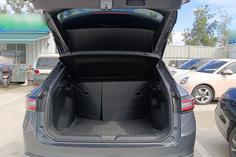 Used Volkswagen ID.4 X 2025 Smart Version Pure & Intelligent Enjoyment Edition Trunk