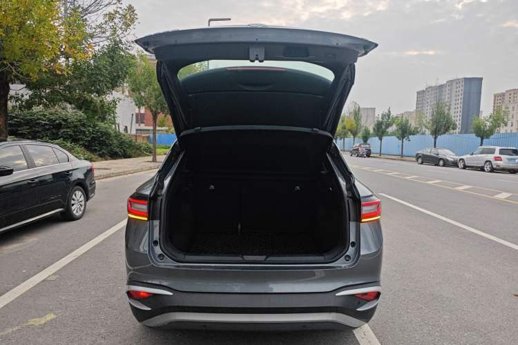 Used Volkswagen ID.4 X 2025 Smart Version Pure & Intelligent Enjoyment Edition Trunk