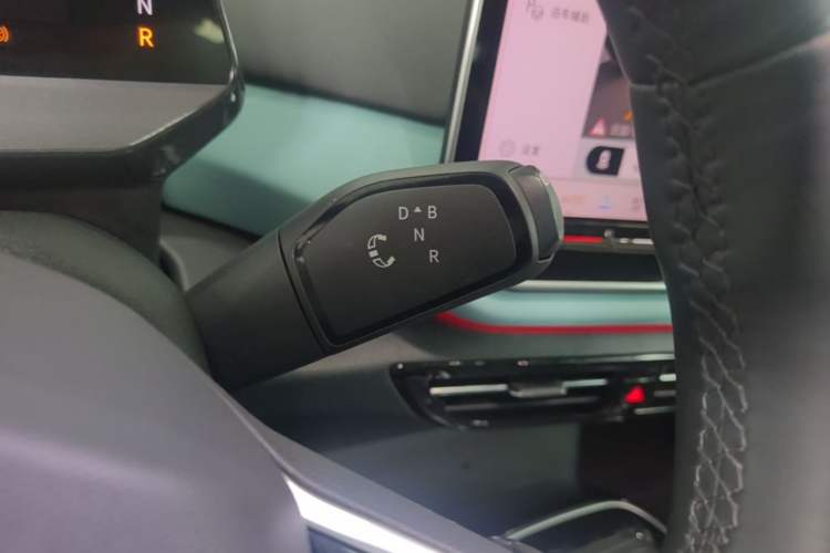 Used Volkswagen ID.4 X 2025 Refreshed Version Smart Edition Ultra-Long Range Intelligent Version Gear Lever