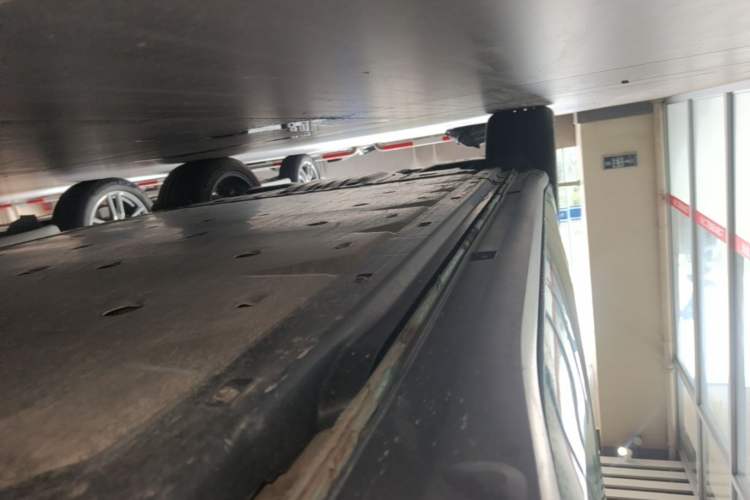 Used Volkswagen ID.4 X 2025 Refreshed Version Smart Edition Ultra-Long Range Intelligent Version Right Side Sill
