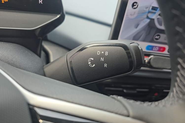 Used Volkswagen ID.4 X 2025 Smart Version Pure & Intelligent Enjoyment Edition Gear Lever