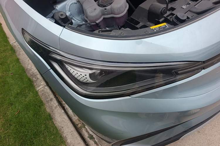 Used Volkswagen ID.4 X 2025 Smart Version Pure & Intelligent Enjoyment Edition Right Front Headlight