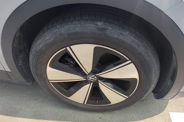 Used Volkswagen ID.4 X 2025 Smart Version Pure & Intelligent Enjoyment Edition Right Front Wheel Hub