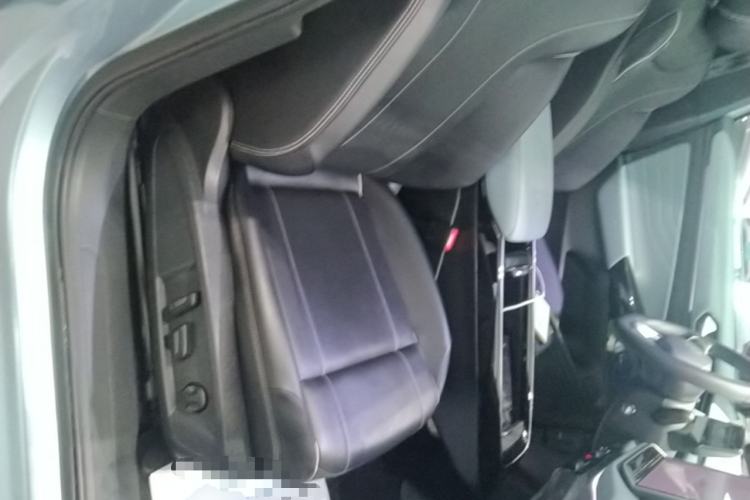 Used Volkswagen ID.4 X 2025 Revised Version Smart Edition Purely Intelligent Enjoyment Version Right Front Seat