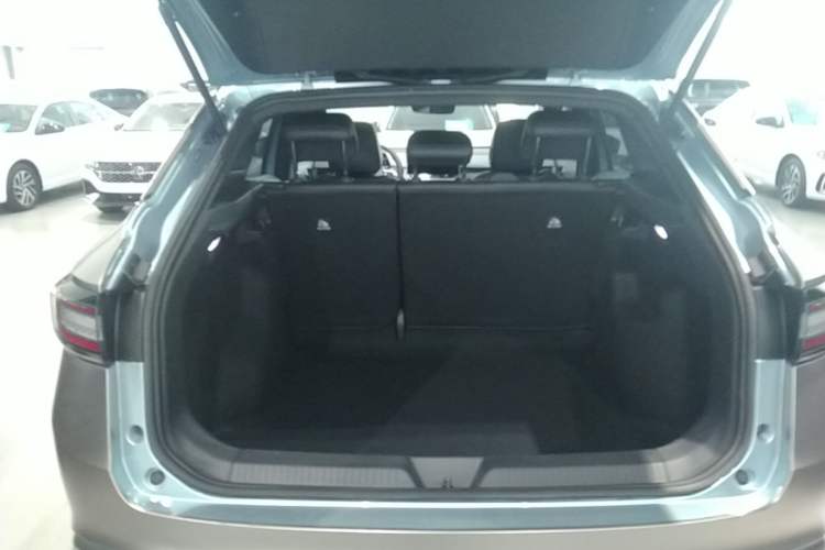 Used Volkswagen ID.4 X 2025 Revised Version Smart Edition Purely Intelligent Enjoyment Version Trunk