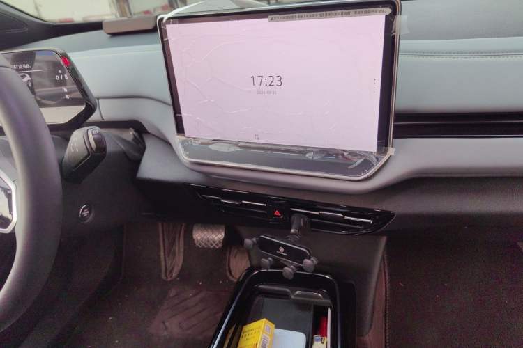 Used Volkswagen ID.4 X 2025 Smart Version Pure & Intelligent Enjoyment Edition Audio And AC Panel